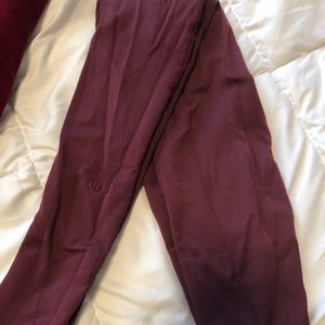 Lululemon tight size 2 maroon